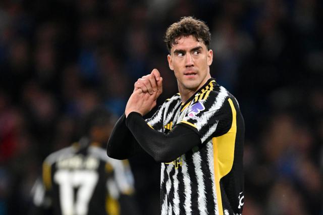 1709514736706087041.jpg Dusan-Vlahovic-disappointed.jpg